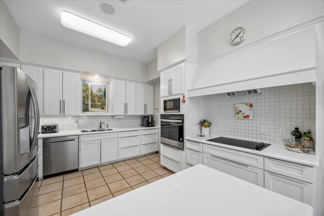 246 Gessner Road, Houston, TX 77024