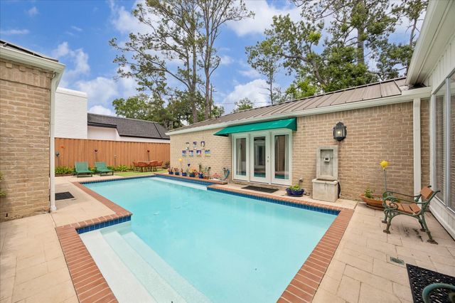 246 Gessner Road, Houston, TX 77024