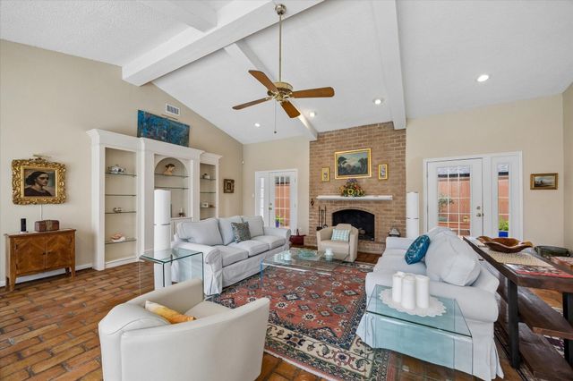 246 Gessner Road, Houston, TX 77024