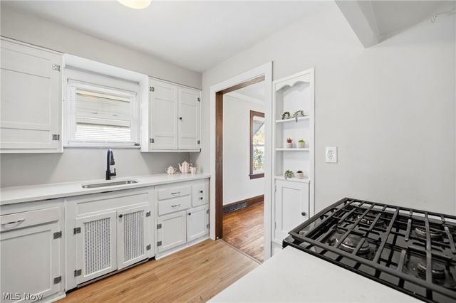 396 E 214th Street, Euclid, OH 44123