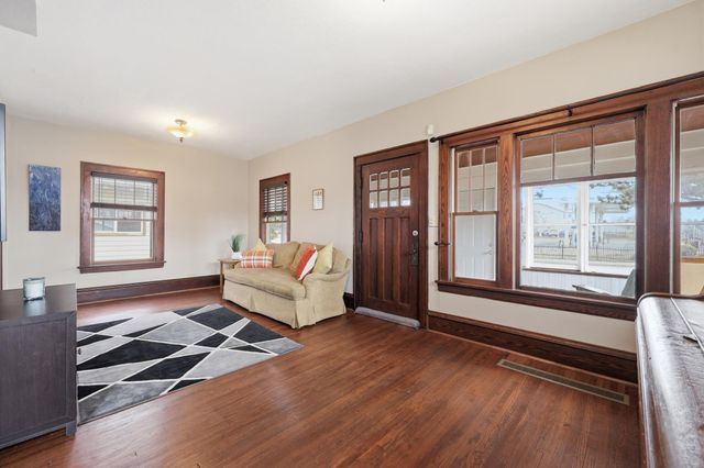 2601 Penn Avenue N, Minneapolis, MN 55411