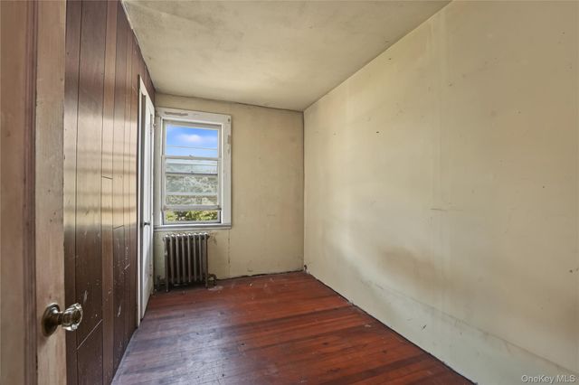 2 Willett Avenue, Sayville, NY 11782