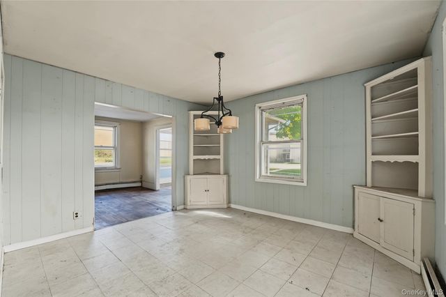 2 Willett Avenue, Sayville, NY 11782