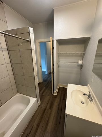 411 Cincinnati, San Antonio, TX 78201
