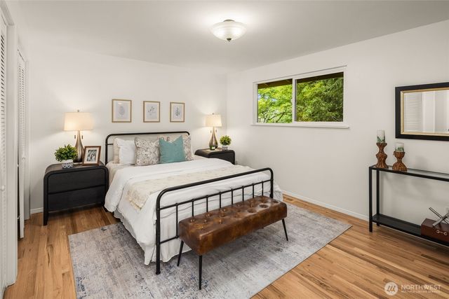 13730 SE 20th Street, Bellevue, WA 98005