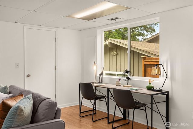 13730 SE 20th Street, Bellevue, WA 98005