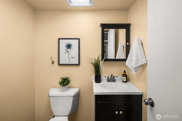 13730 SE 20th Street, Bellevue, WA 98005