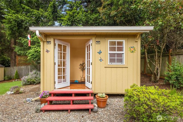 13730 SE 20th Street, Bellevue, WA 98005