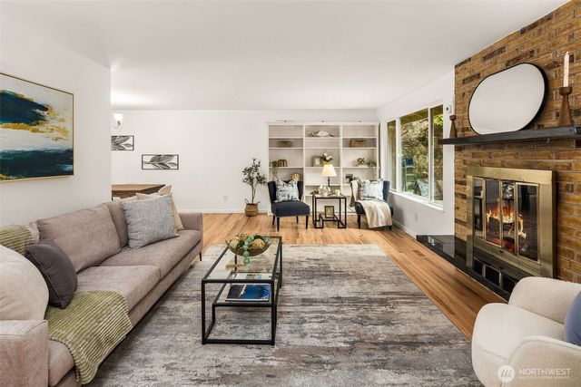 13730 SE 20th Street, Bellevue, WA 98005