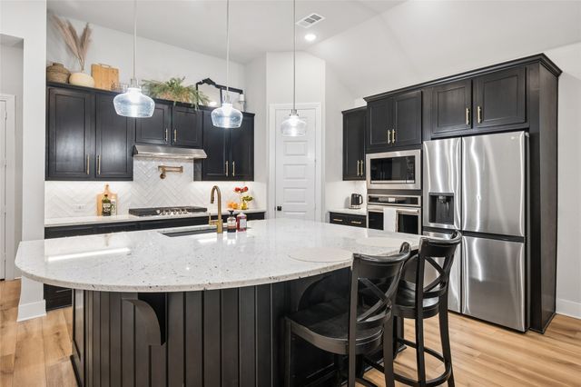 4737 Pin Oak Court, Aubrey, TX 76227