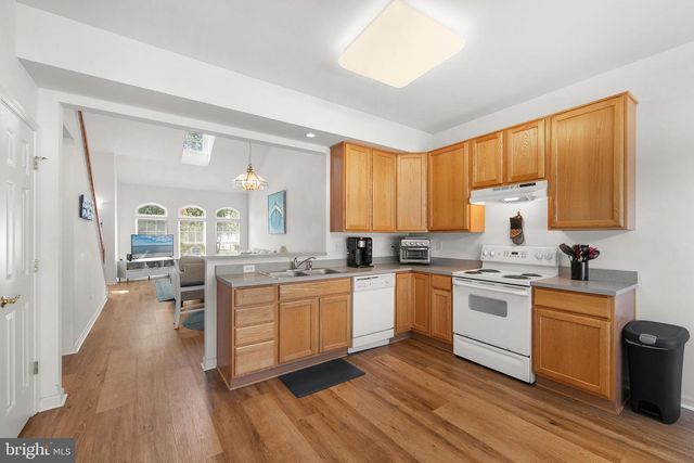 22 BRIGHTON ST, Ocean View, DE 19970