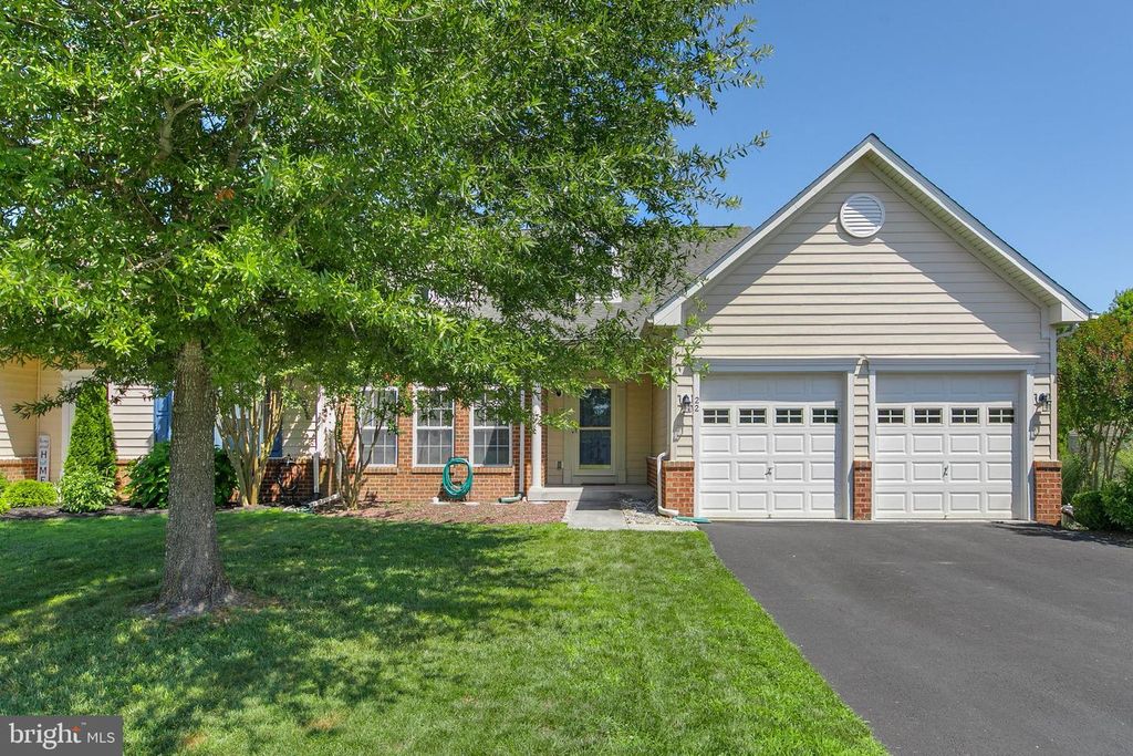 22 BRIGHTON ST, Ocean View, DE 19970