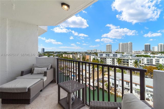 3703 NE 166th St 904, North Miami Beach, FL 33160