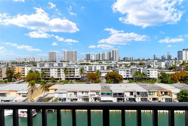 3703 NE 166th St 904, North Miami Beach, FL 33160