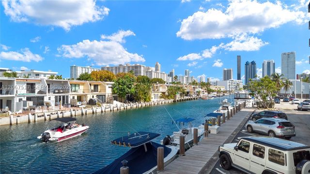 3703 NE 166th St 904, North Miami Beach, FL 33160