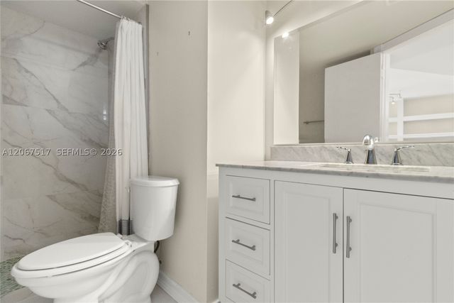 3703 NE 166th St 904, North Miami Beach, FL 33160