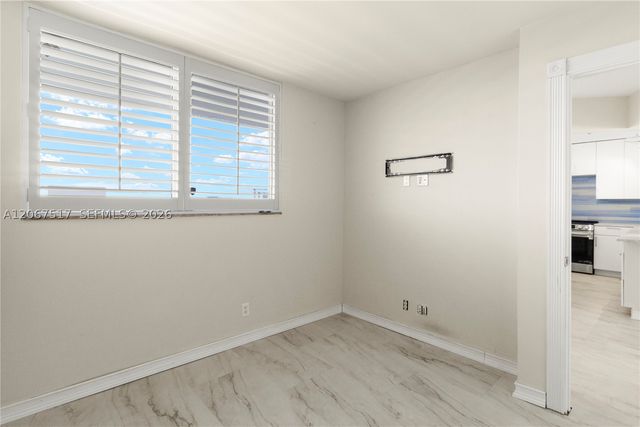 3703 NE 166th St 904, North Miami Beach, FL 33160