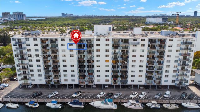 3703 NE 166th St 904, North Miami Beach, FL 33160