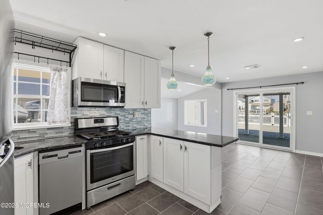 18 Lake Huron Drive, Little Egg Harbor, NJ 08087