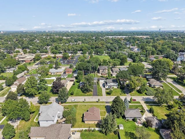 237 Chicago Avenue, Downers Grove, IL 60515