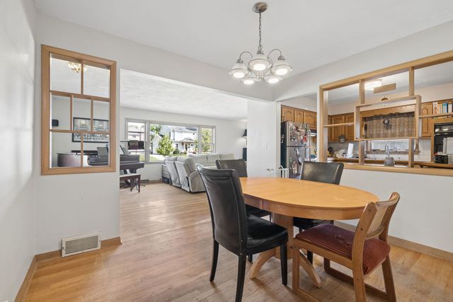 237 Chicago Avenue, Downers Grove, IL 60515