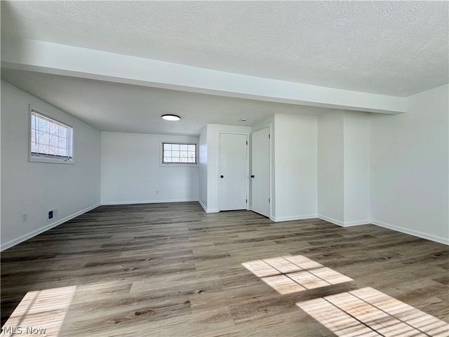 131 Noran Circle, Bedford, OH 44146