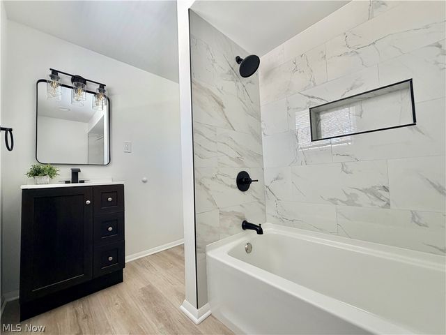 131 Noran Circle, Bedford, OH 44146