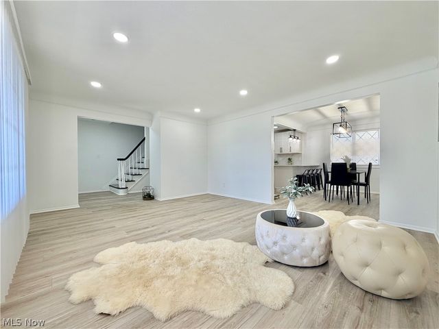 131 Noran Circle, Bedford, OH 44146