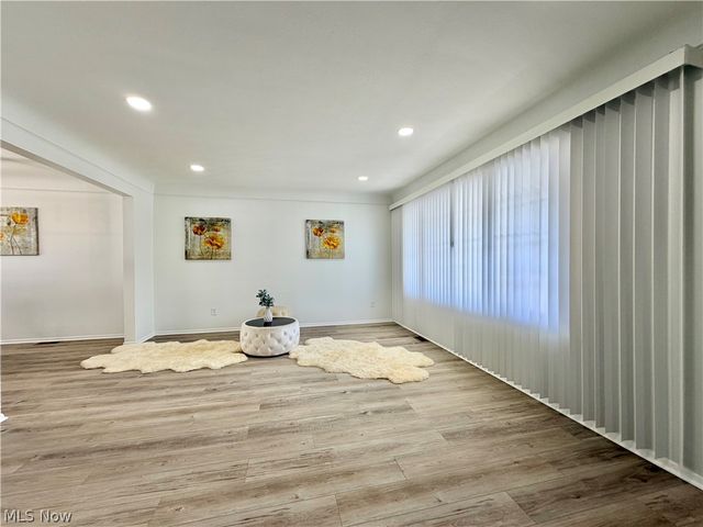 131 Noran Circle, Bedford, OH 44146