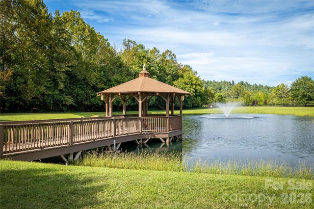 1288 Johns Ridge Parkway 245, Lenoir, NC 28645