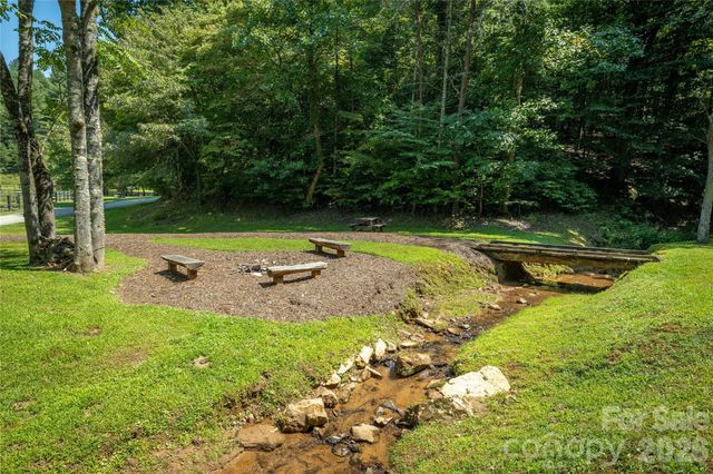 1288 Johns Ridge Parkway 245, Lenoir, NC 28645