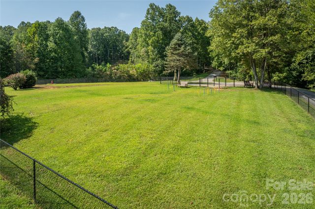 1288 Johns Ridge Parkway 245, Lenoir, NC 28645