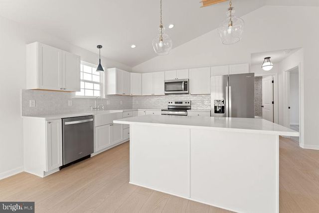 15326 COX MILL RD, Gordonsville, VA 22942