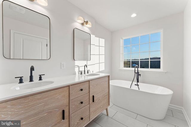 15326 COX MILL RD, Gordonsville, VA 22942