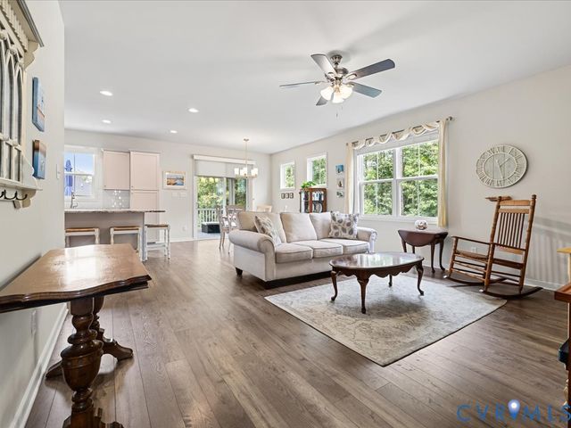 8712 Sanibel Ct, Chesterfield, VA 23832