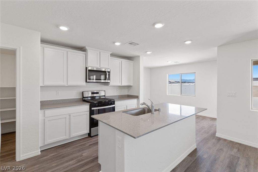 6740 Magnolia River Avenue, Las Vegas, NV 89156 — photo 4