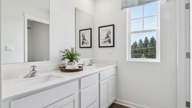 10046 Edgebrook Lane, Huntley, IL 60142