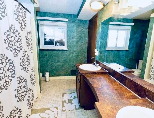 30988 Moroso Drive, Warren, MI 48088