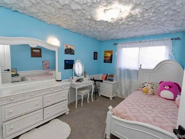 30988 Moroso Drive, Warren, MI 48088