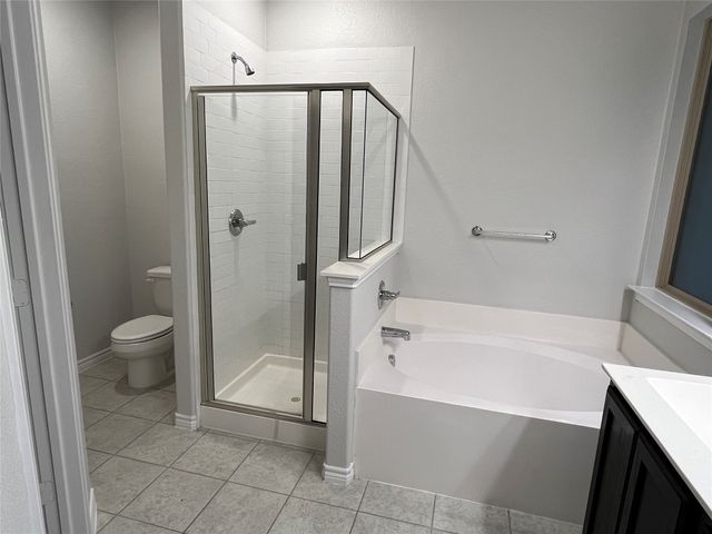 804 Peaceful Brook Drive, Fort Worth, TX 76140