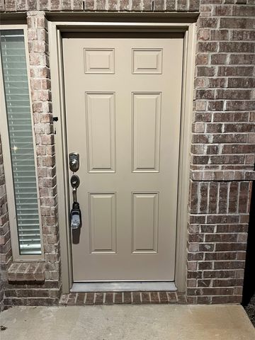 804 Peaceful Brook Drive, Fort Worth, TX 76140