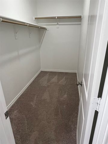 804 Peaceful Brook Drive, Fort Worth, TX 76140