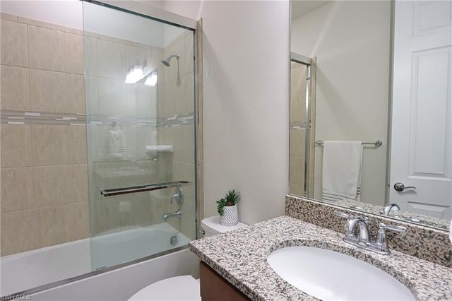 9842 Everglades DR, Naples, FL 34120