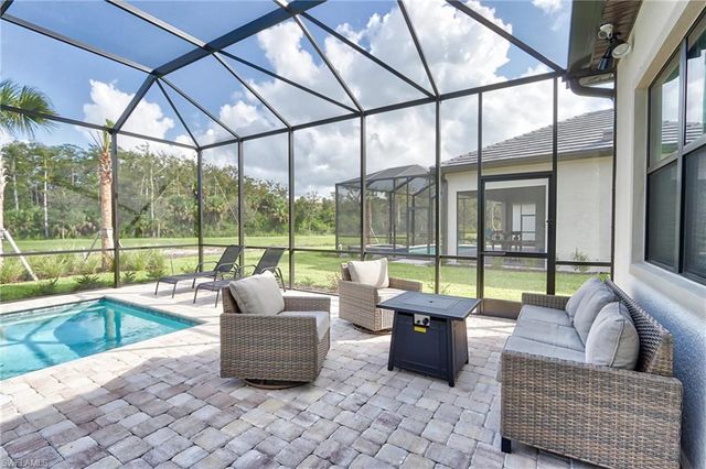 9842 Everglades DR, Naples, FL 34120