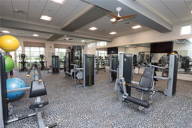 9842 Everglades DR, Naples, FL 34120