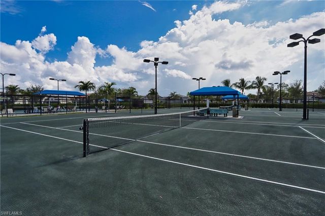 9842 Everglades DR, Naples, FL 34120