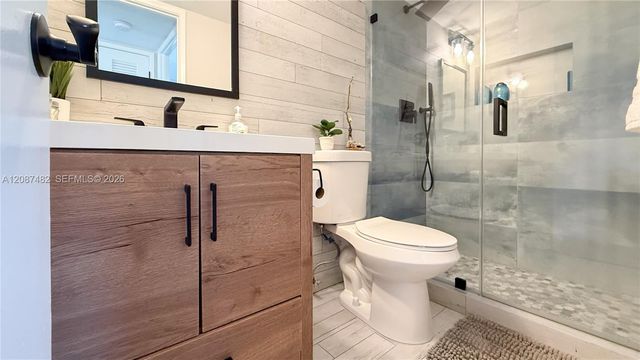 400 SE 10th Street 112, Deerfield Beach, FL 33441