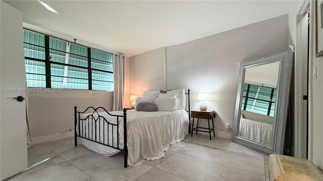 400 SE 10th Street 112, Deerfield Beach, FL 33441