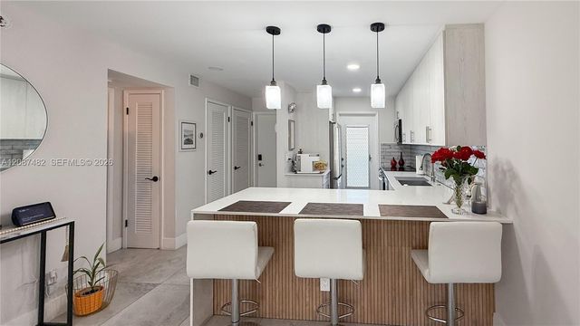 400 SE 10th Street 112, Deerfield Beach, FL 33441