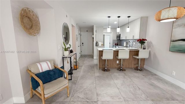 400 SE 10th Street 112, Deerfield Beach, FL 33441